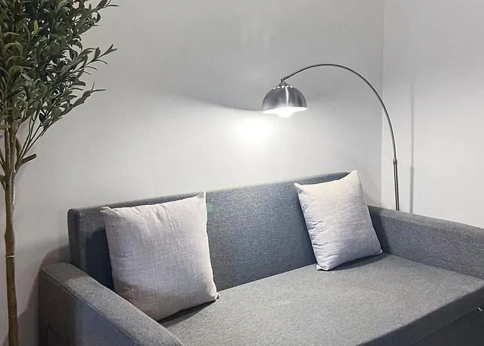 Modern 1br Bgc Uptown View * Manila